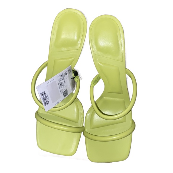 NWT MANGO Square Toed heeled sandals - Picture 4 of 5